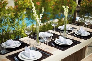 Outdoor dining - 3 Bedrooms Central Seminyak (Seminyak)