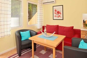 Condo (B7) | Desk, free WiFi - Ferienhaus Bergstraße (Korswandt)