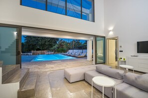 4 bedrooms, hypo-allergenic bedding, in-room safe, desk - Divine Villa Zakynthos (Zakynthos)