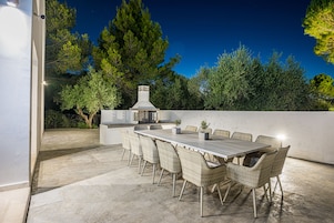 Área de parrillas y picnic