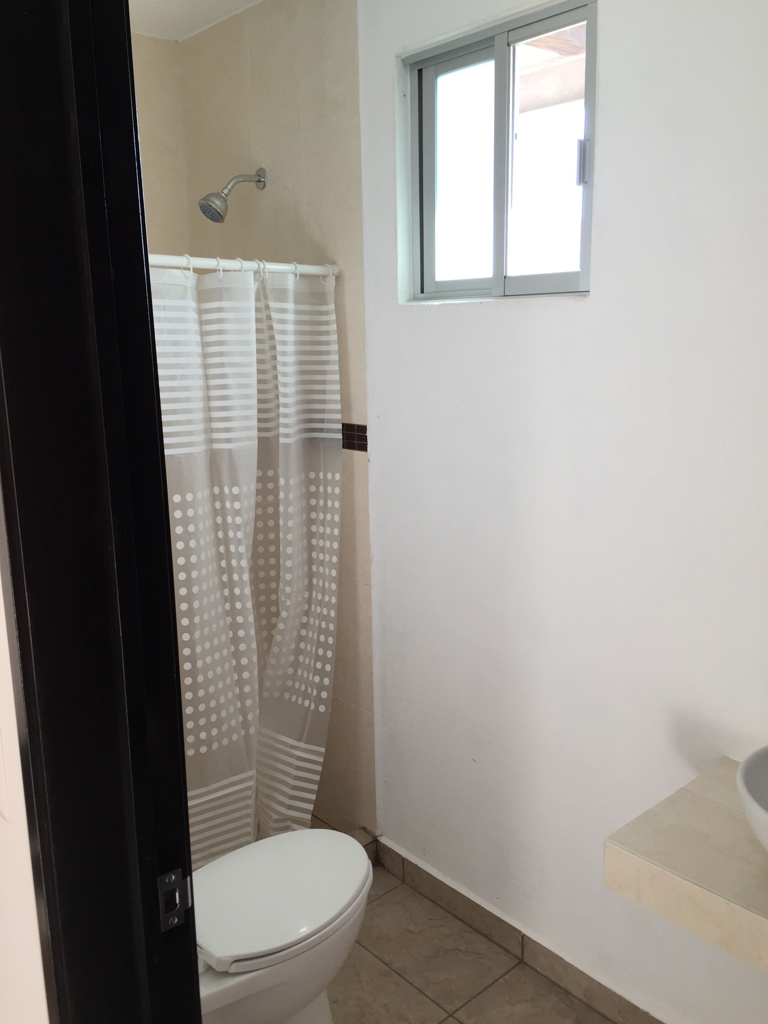 Residencia con Jardín y Alberca, Capacidad 41 huéspedes/10 habitaciones con baño