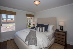 2 bedrooms, iron/ironing board, travel cot, free WiFi