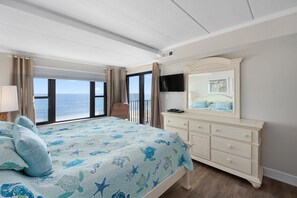 3 bedrooms, iron/ironing board, WiFi, wheelchair access