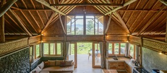 Incantevole chalet sul lago a Kintamani