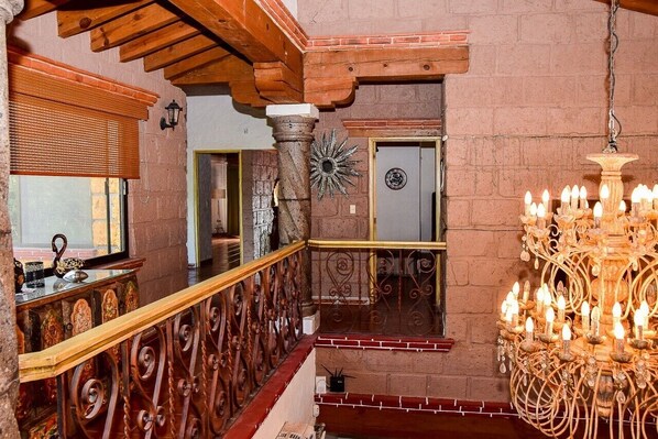 Interior - Beautiful Big Residence Colonial, construction colonial, great vineyards close (Tequisquiapan)