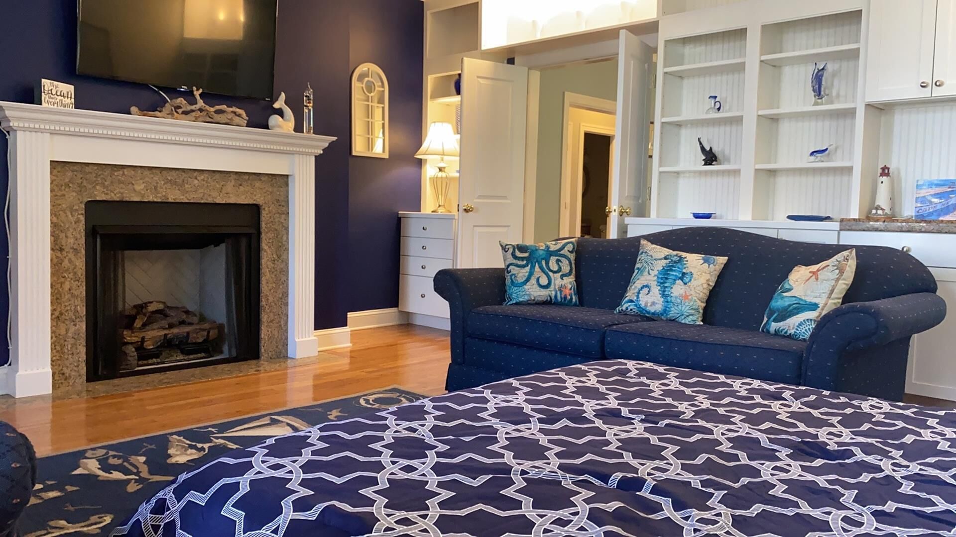 Spacious & Modern pet-friendly Victorian over 4,200 Sq Ft