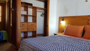 Family Cottage, 2 Bedrooms, Kitchen, Ground Floor | 1 bedroom, free WiFi, bed sheets - Cabaña Lunoma (Vicuña)