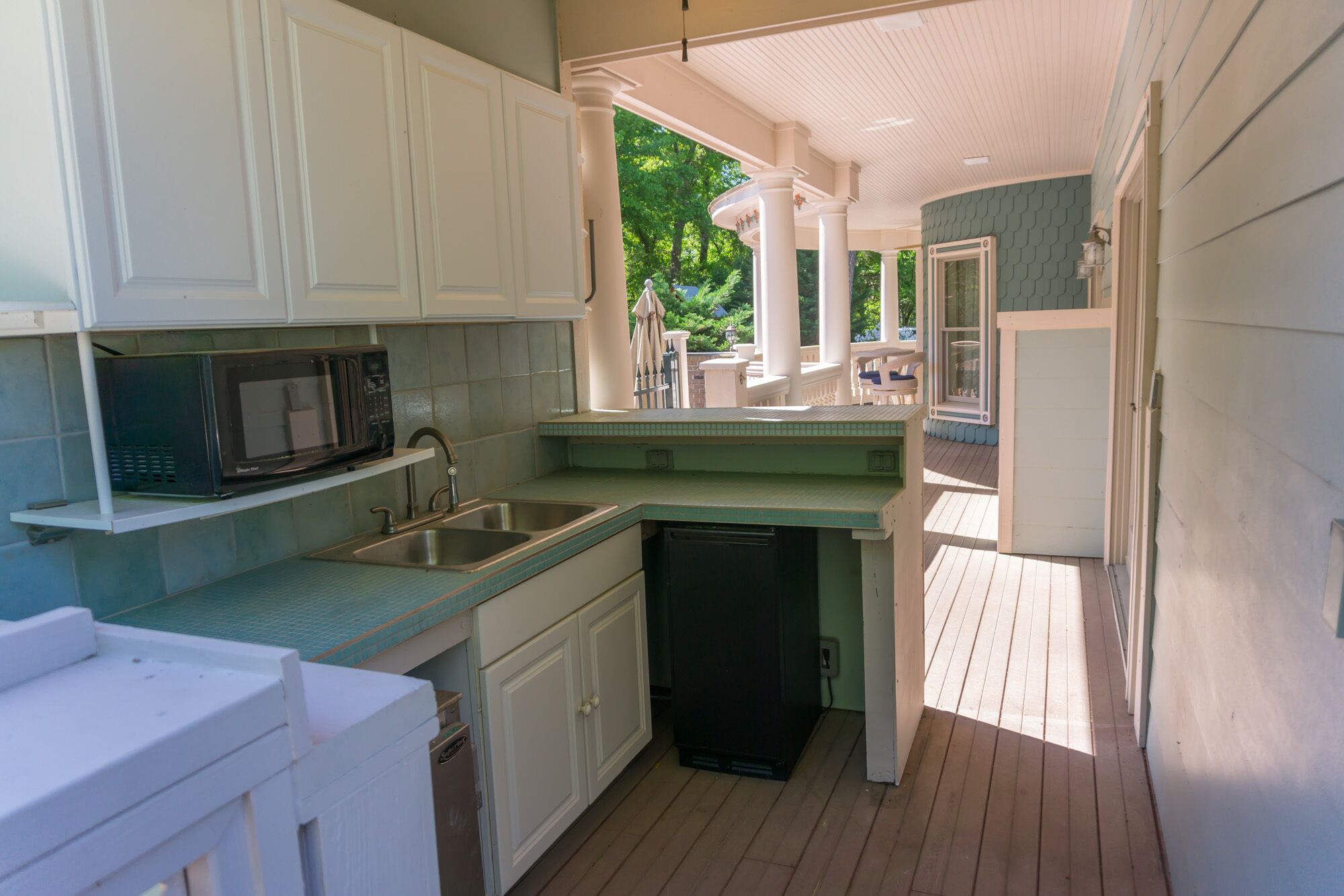 Website:  thesaltaire.com     Elevator, Sleeps 16,  putting green, pool, hot tub