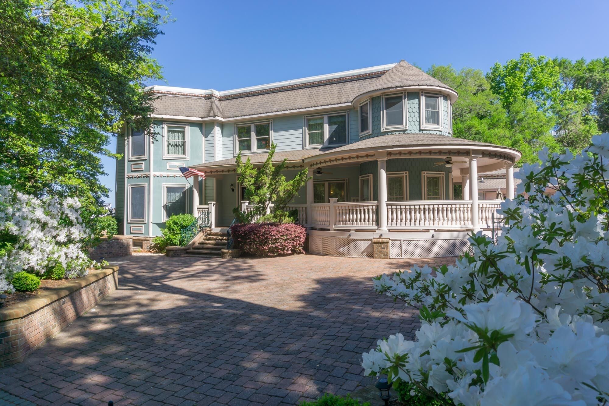 Website:  thesaltaire.com     Elevator, Sleeps 16,  putting green, pool, hot tub