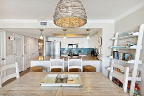 Dining - COV 115 - Beach Daze -  Beautiful Oceanfront Villa - Unbeatable Views - 3BR/3BA - 2 Pools (Folly Beach)