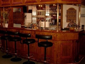 Bar (on property) - Hotel Hellfeld (Trollenhagen)