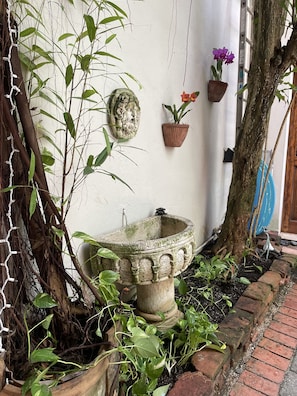 Details Interior Spanish Colonial Patio