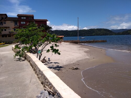 Stunning Apartment in Angra 