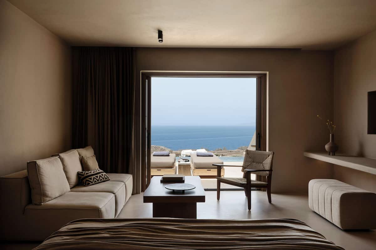 in-room safe, free wifi, bed sheets