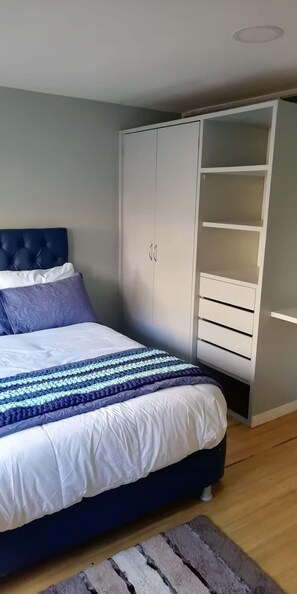 9 bedrooms, WiFi, bed sheets - Distrito 4.51, the best place for travellers! (Bogota)