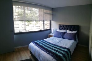 9 bedrooms, WiFi, bed sheets - Distrito 4.51, the best place for travellers! (Bogota)