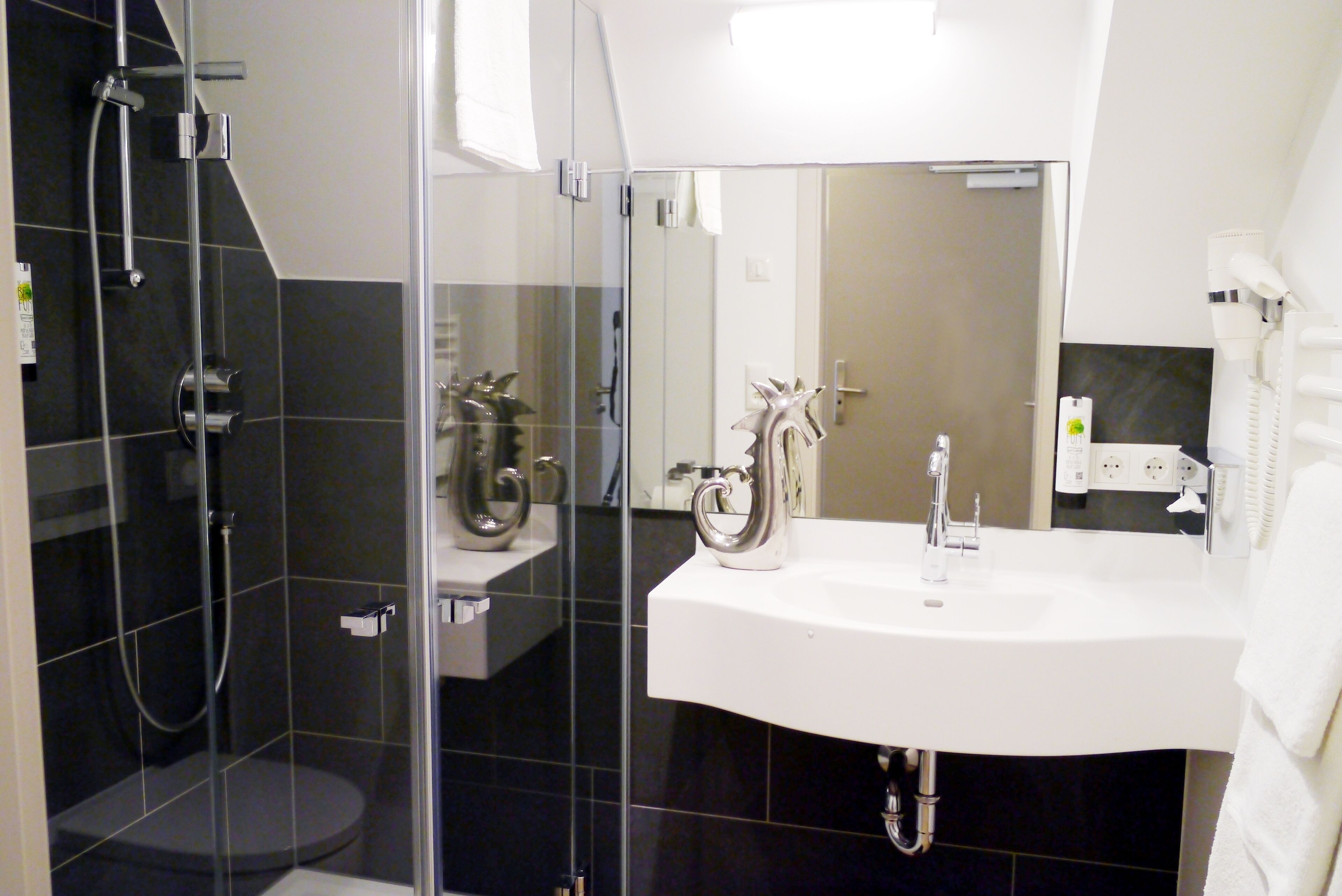 double room, balcony | bathroom | free toiletries, hair dryer, towels