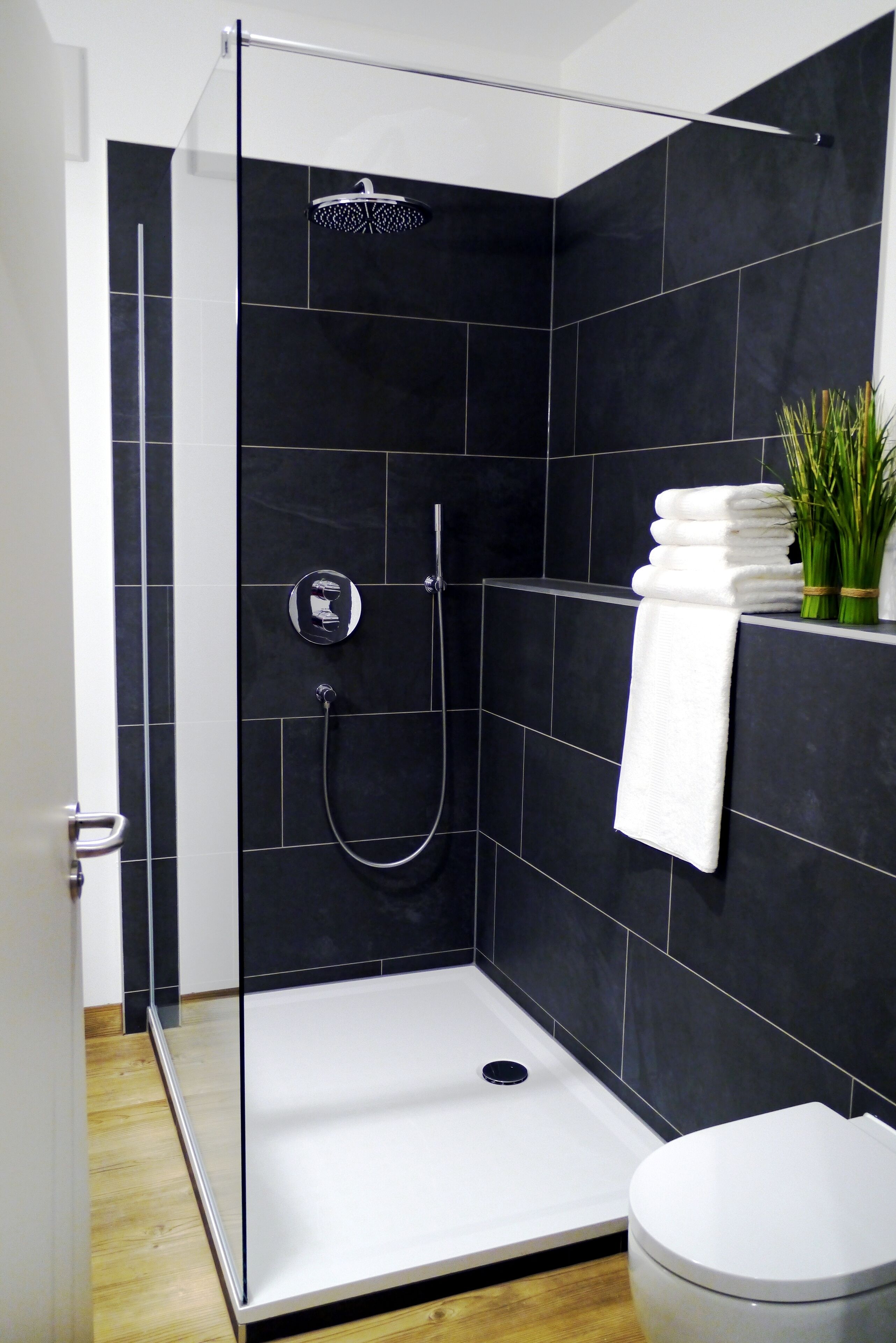 superior double room | bathroom | free toiletries, hair dryer, towels