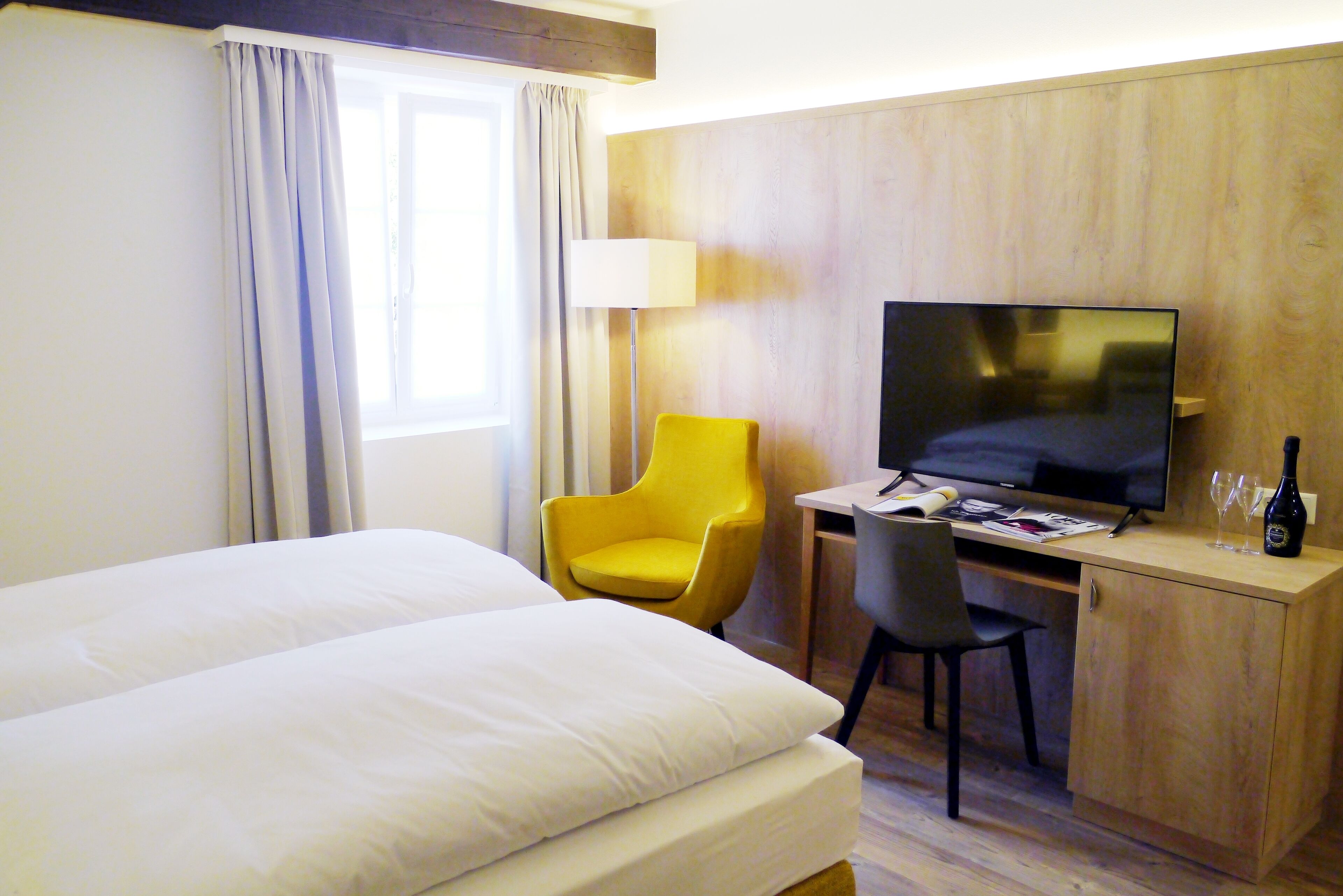 double room | living area | 43-inch flat-screen tv with satellite channels, tv, heated floors