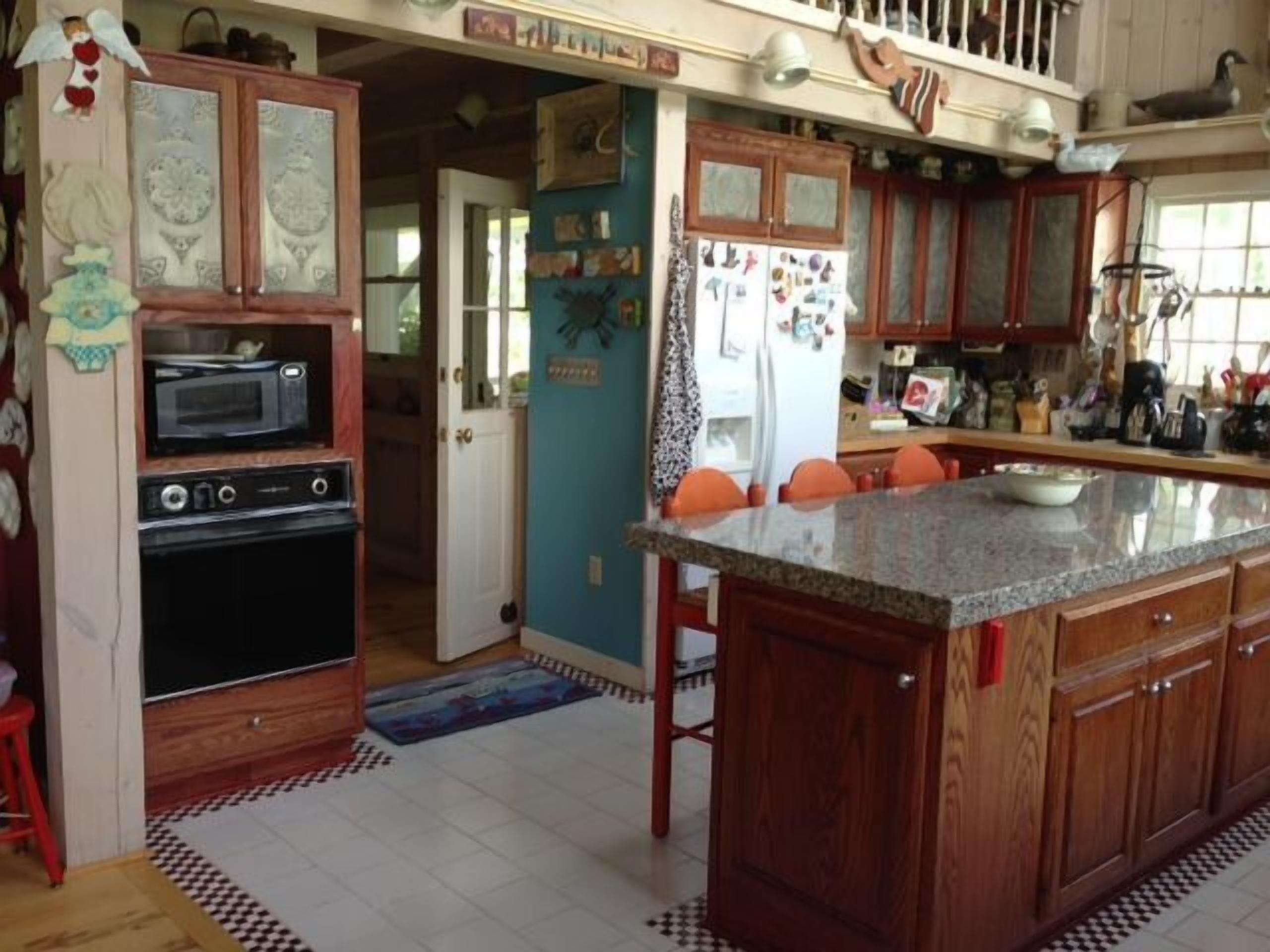 Waterfront, Pool, Dock, Stunning Views! Sleeps 10