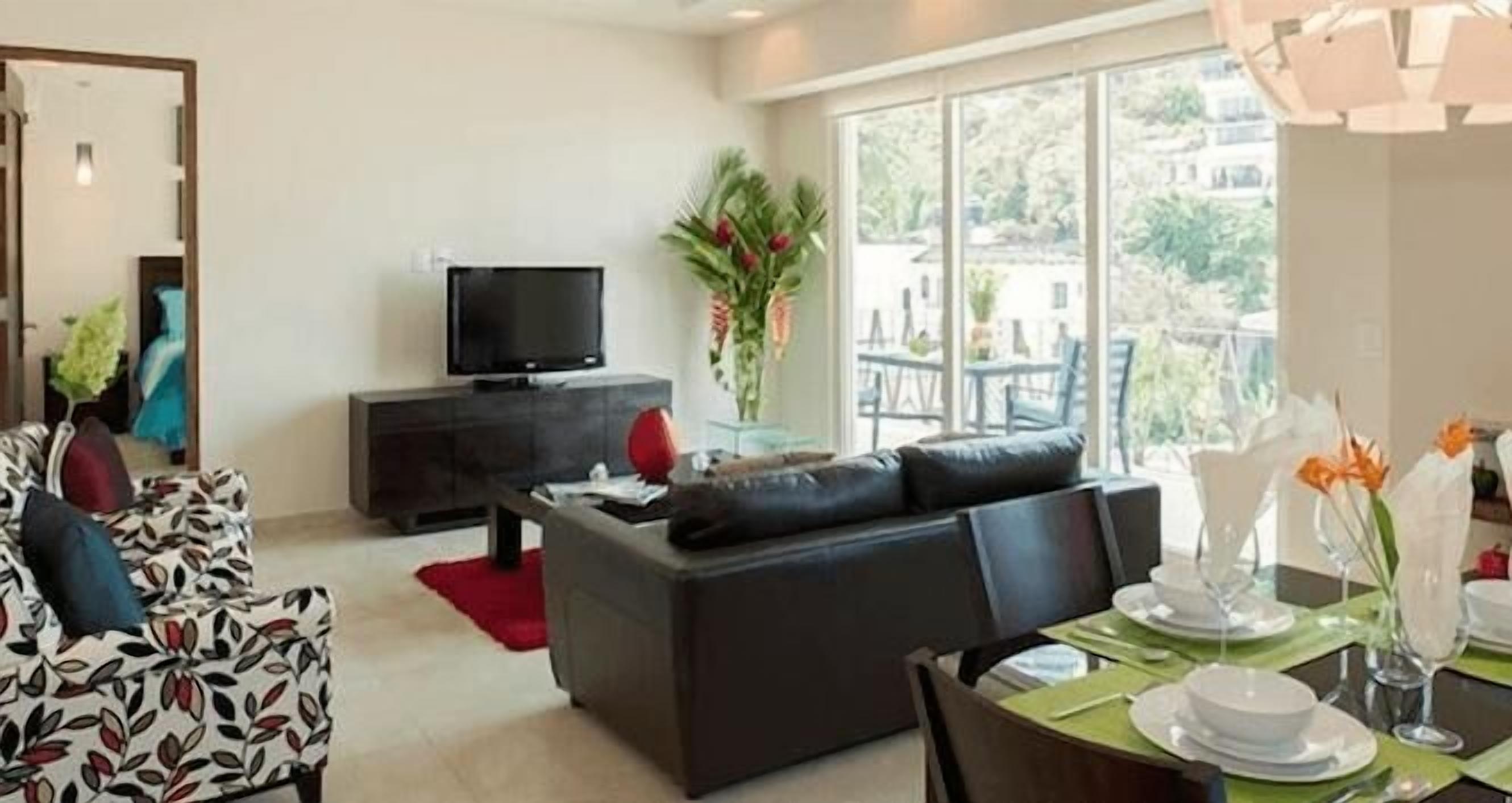 Vacation Rental Condo V177 Unit 404 Romantic Zone, near beach, rooftop pool, Puerto Vallarta!