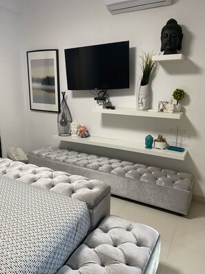 1 bedroom, iron/ironing board, free WiFi