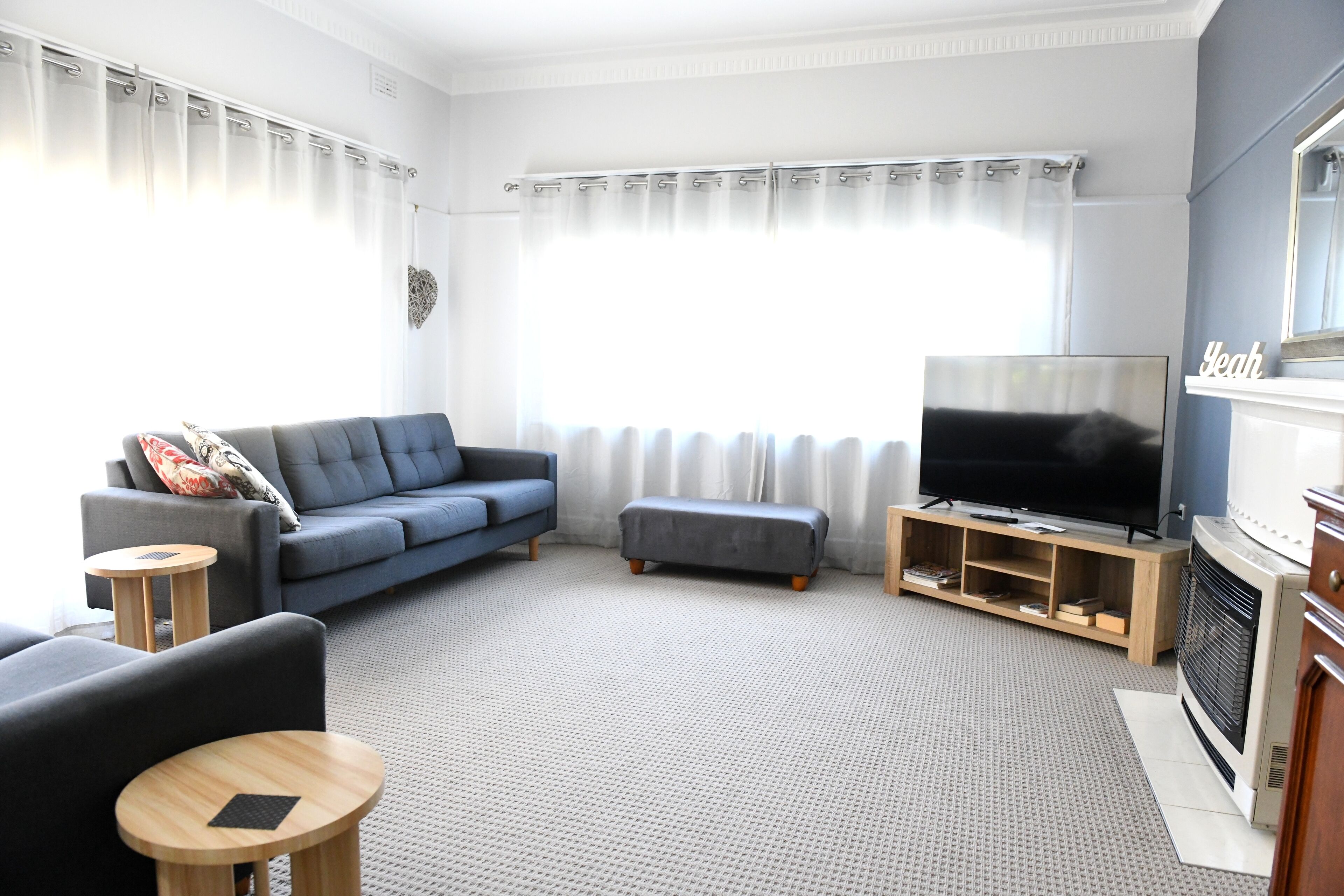 CURNOWS BENDIGO RENTAL