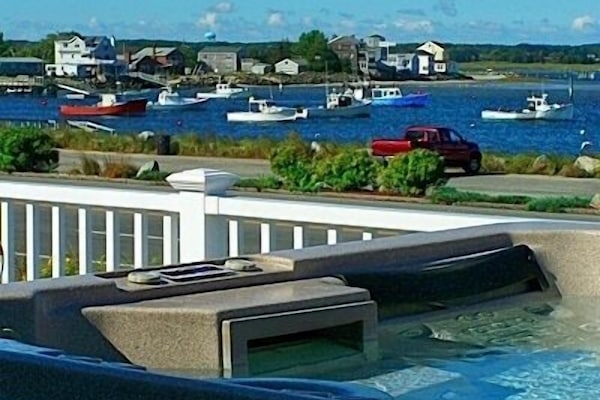 Bay side harbor view from the hot tub