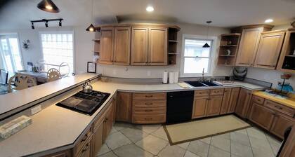 Seabrook Beach MULTIWEEK/LAST MINUTE DISCOUNTS winter rental 12/1-6/15