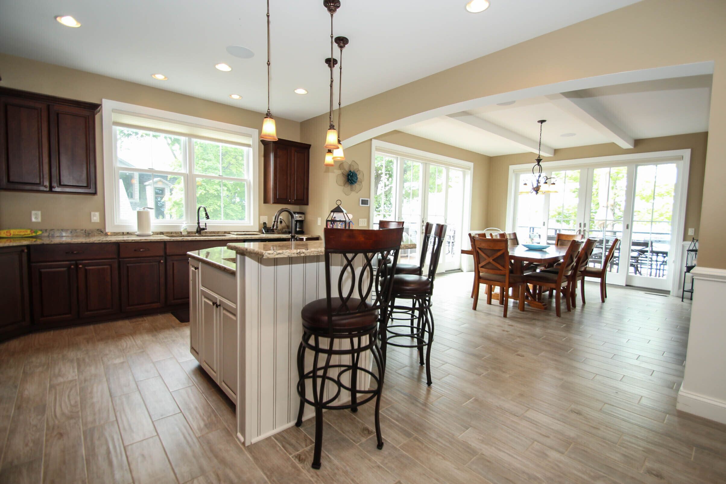 Waterfront, 138 ft Private Beach, Sunset View,  ADA friendly with elevator