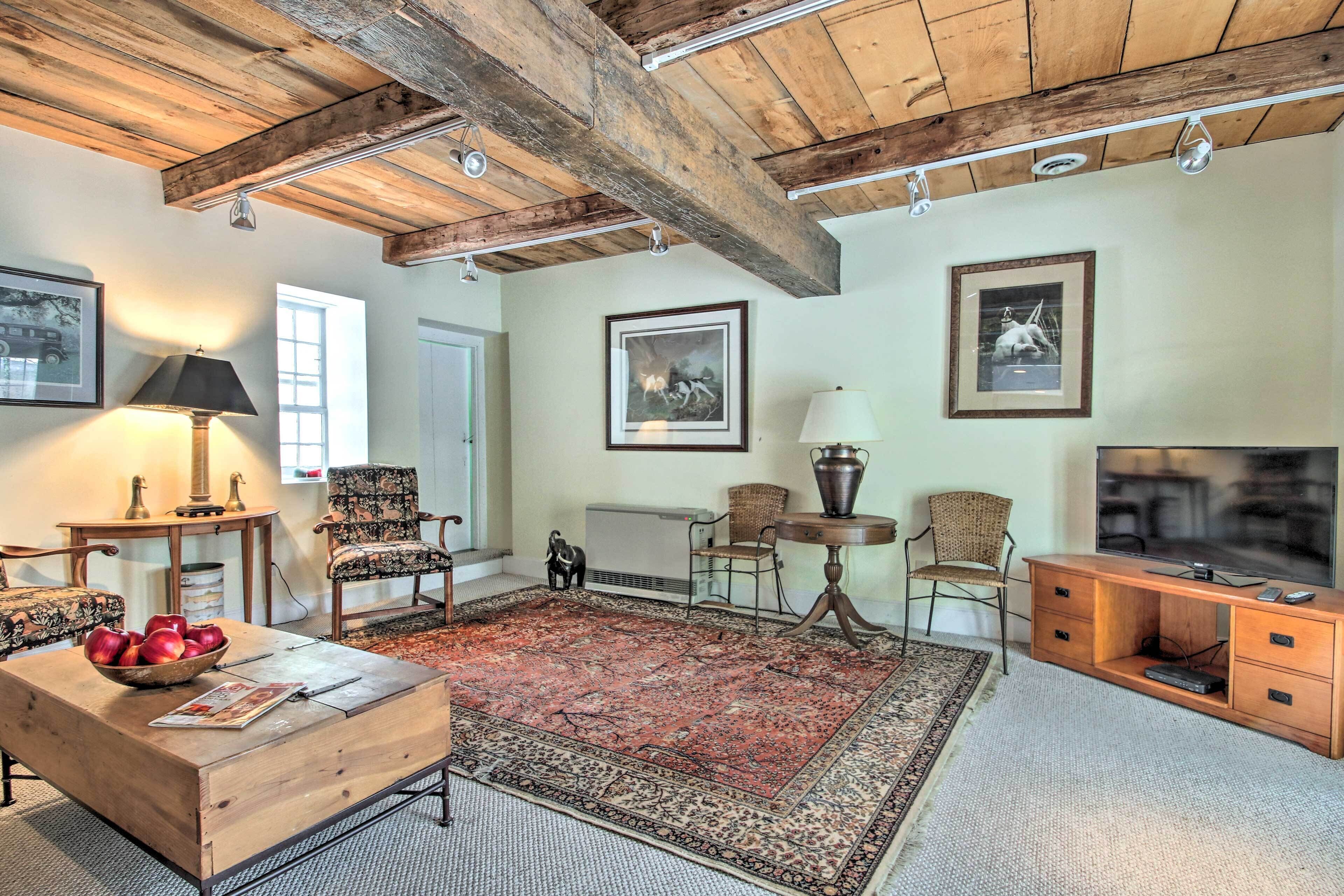 Historic Bradford Home - 8 Mi to Mount Sunapee!