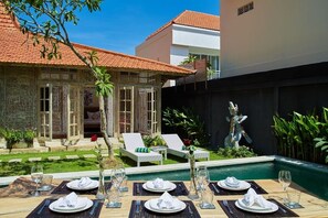 Outdoor dining - 18min walk to Seminyak Beach,3BDR Villa2 (Seminyak)