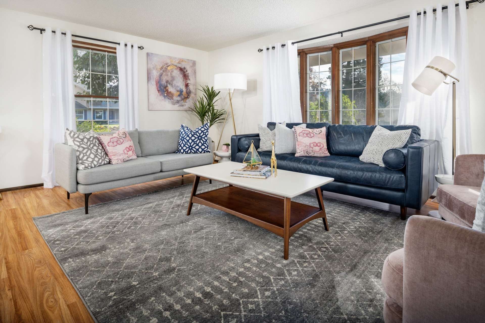 Heart of the Pacific Northwest, Pet Friendly, Short Walk to Autzen, Outdoor Patio & Ping Pong Table