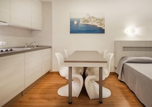 Studio, Terrace | In-room safe, free cribs/infant beds, free WiFi, bed sheets - Apartamentos Sol y Vera (Calvia)