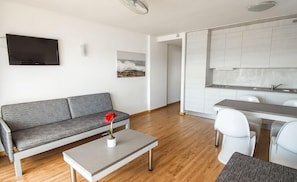Flat-screen TV - Apartamentos Sol y Vera (Calvia)