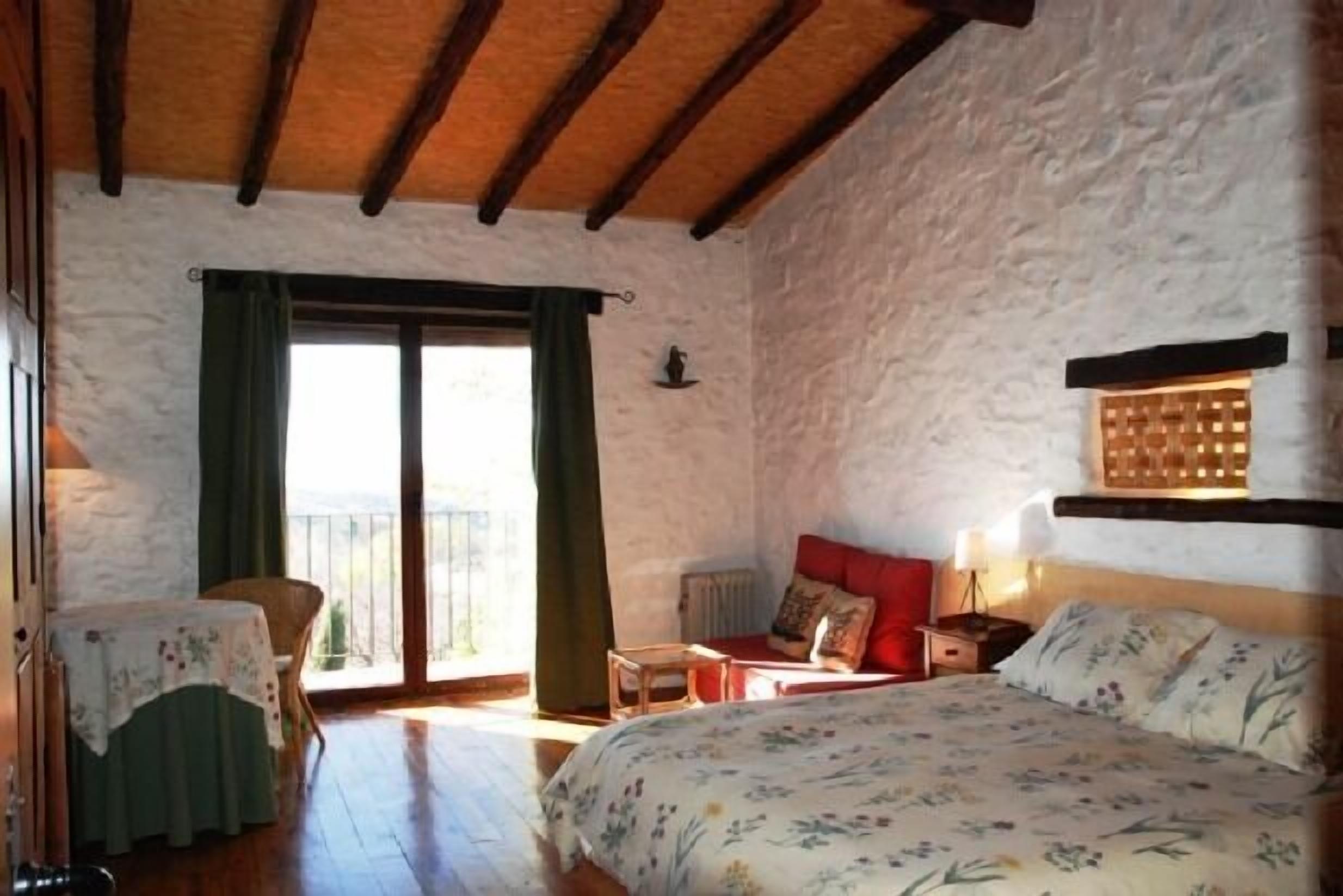 Self catering Jardines del Robledo for 4 people