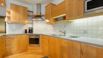 Mikrobølgeovn, ovn, opvaskemaskine