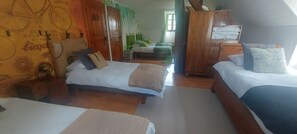 5 bedrooms, free WiFi, bed sheets