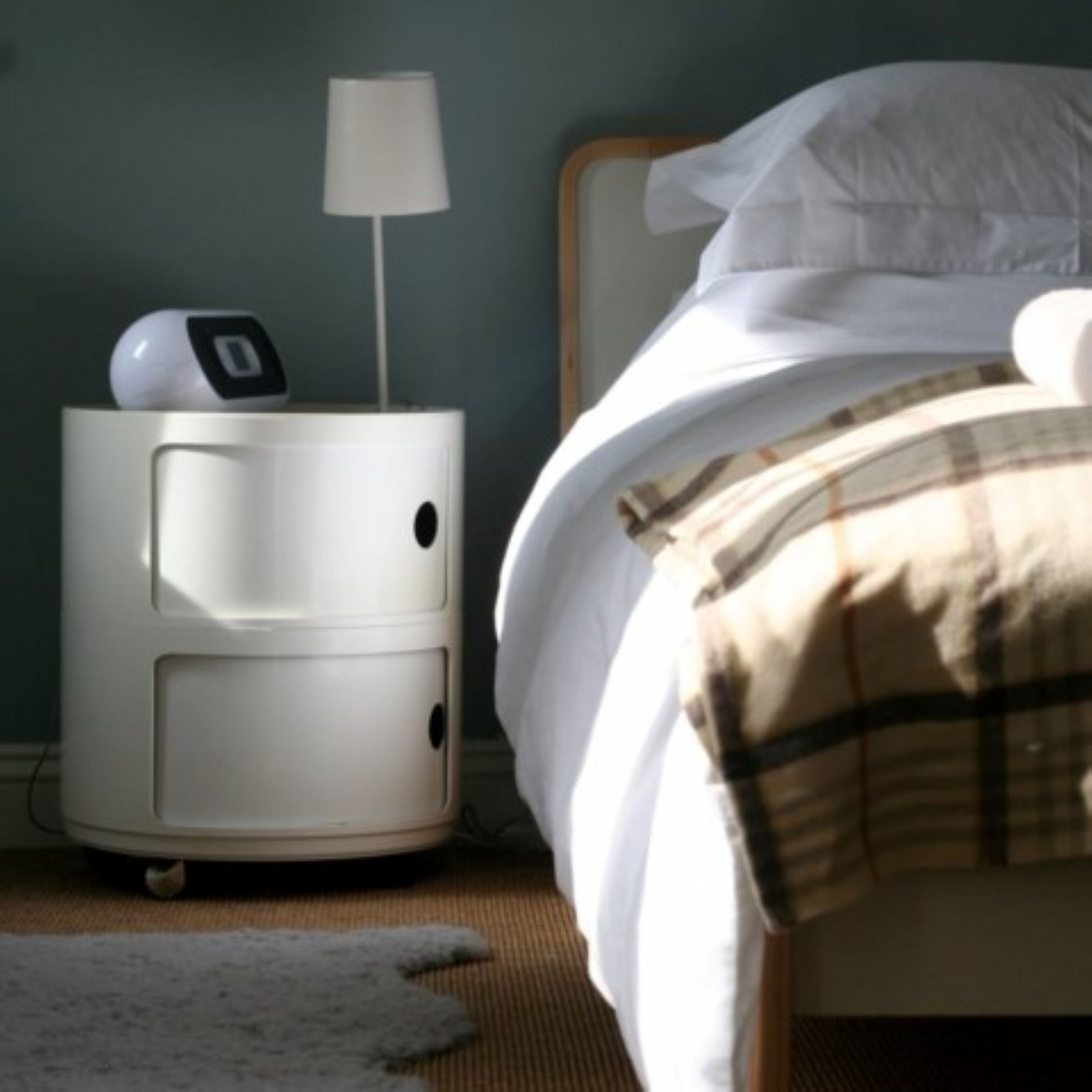 RENT THE BEACH HOUSE OF TOP INTERIORS STYLIST - No 22 in Sunday Times Top 100