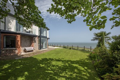 Stunning coastal home with panoramic sea views in Porlock Weir - 6 bed / 6 bath