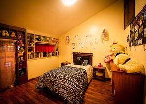 Family Room, 2 Bedrooms | Individually decorated, individually furnished, free WiFi, bed sheets