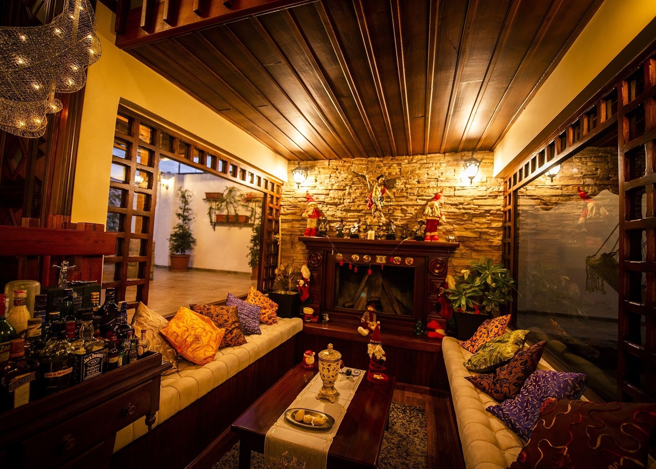 Plasma TV, fireplace, Netflix