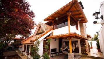 Fachada de la propiedad