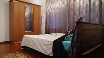 1 bedroom, desk, soundproofing, iron/ironing board