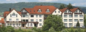 Front of property - Hotel Göller (Hirschaid)