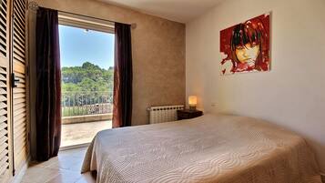 2 habitaciones, tabla de planchar con plancha y wifi gratis