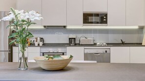 Fridge, microwave, oven, dishwasher