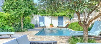 Stylish townhouse with large pool, central Pollensa