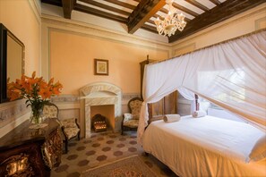 9 camere, ferro/asse da stiro, culla da viaggio, Wi-Fi gratuito