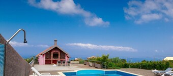 A Casa do Lagar In a peaceful and solitary area with a pleasant climate all year